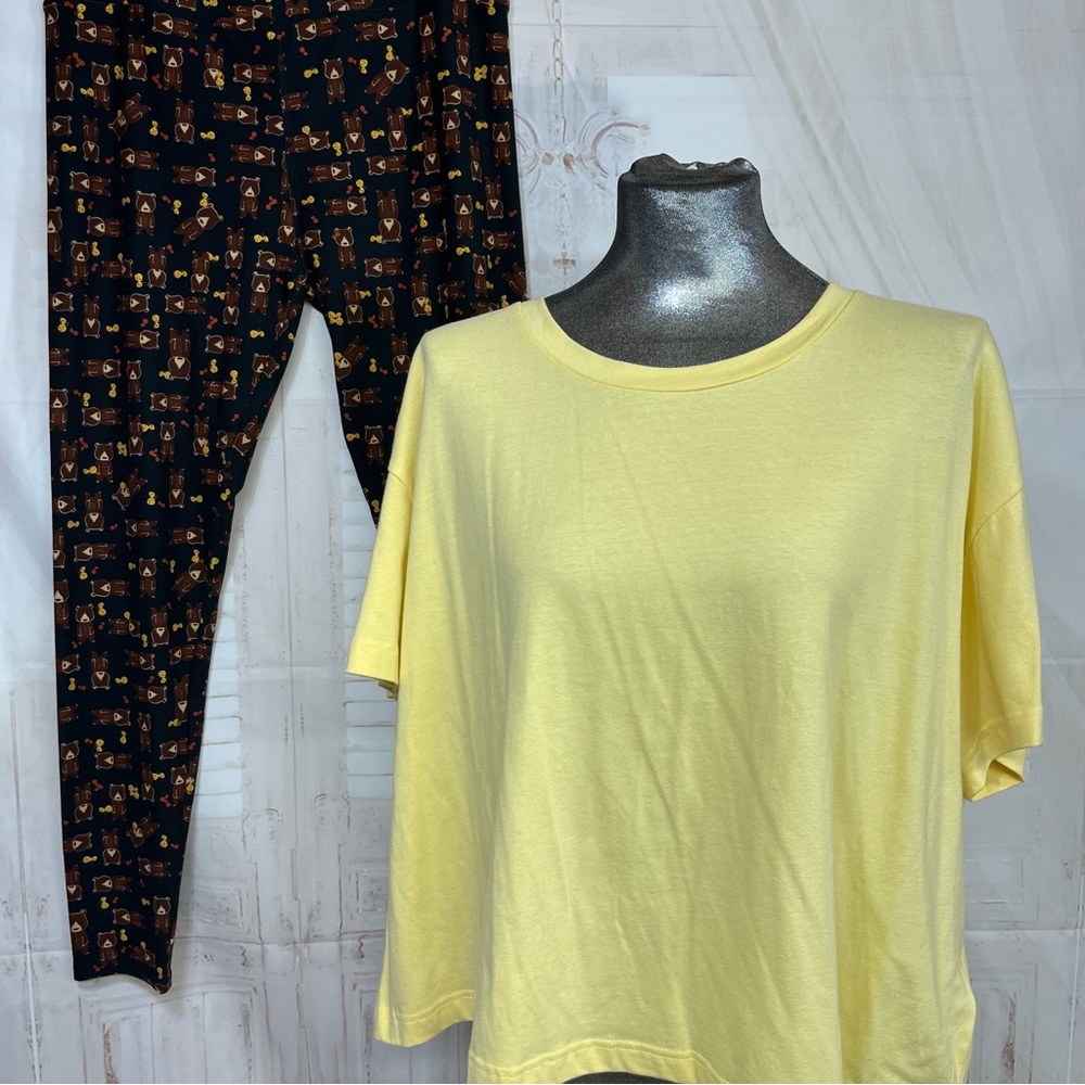 LuLaRoe 2XL Boxy T with TC leggings
